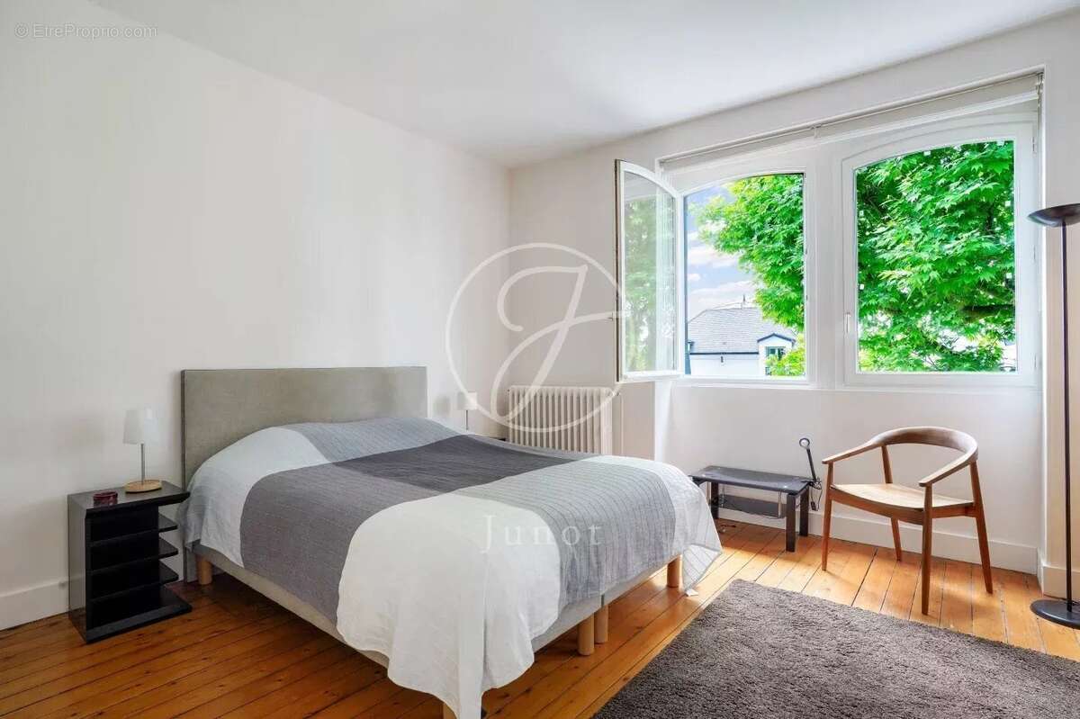 Maison à MAISONS-LAFFITTE