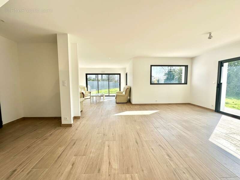 Maison à GRAND-CHAMP