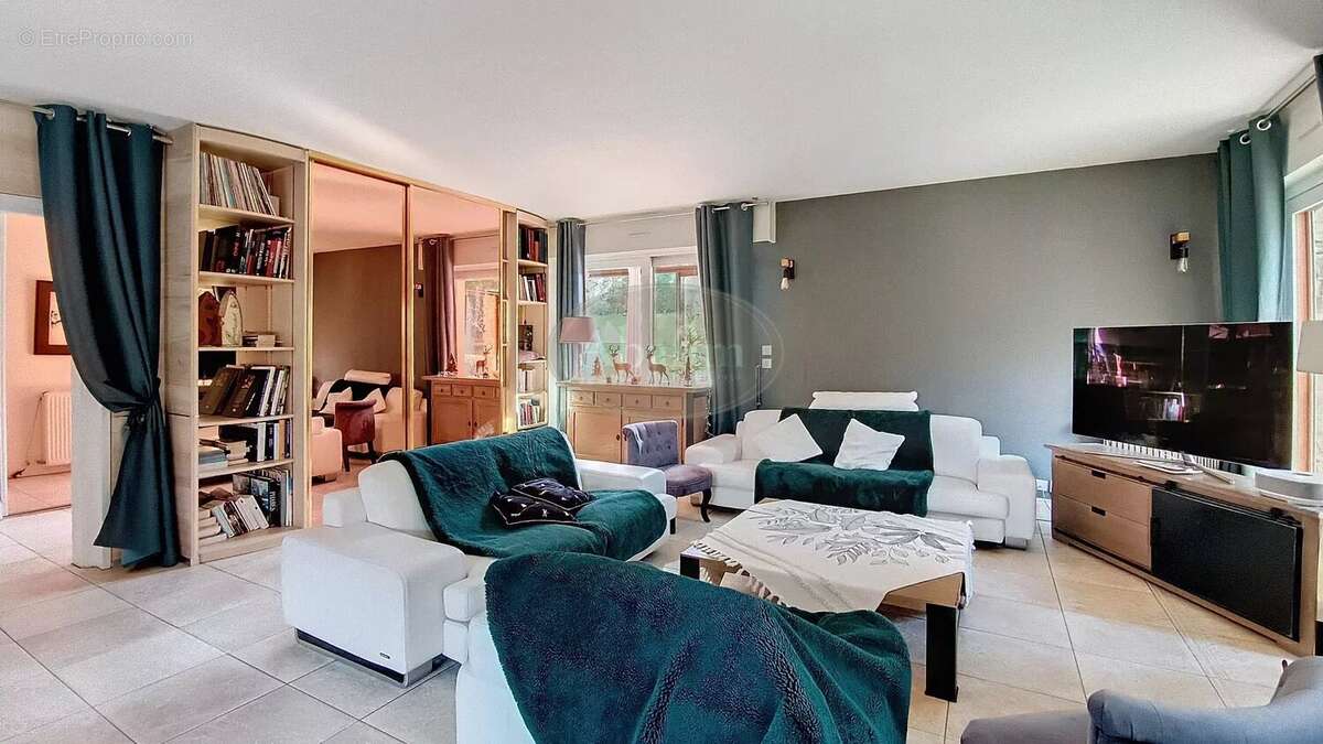 Maison à JUZET-DE-LUCHON