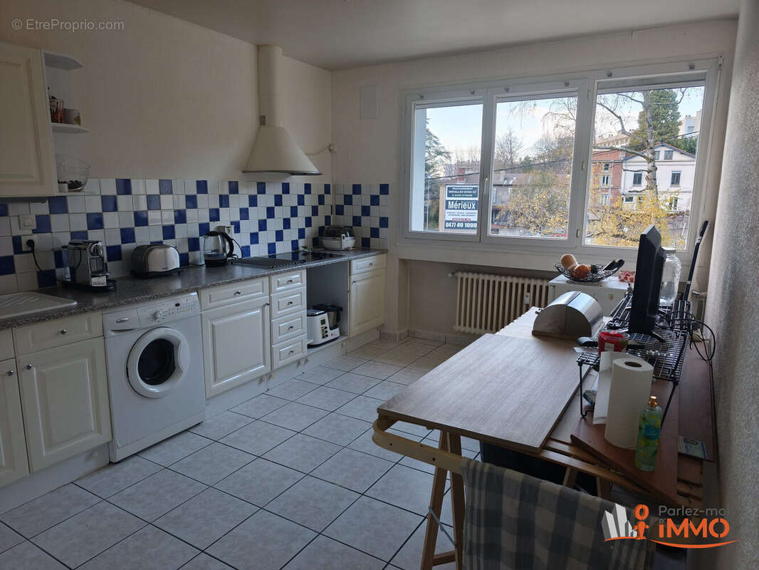 Appartement à SAINT-ETIENNE