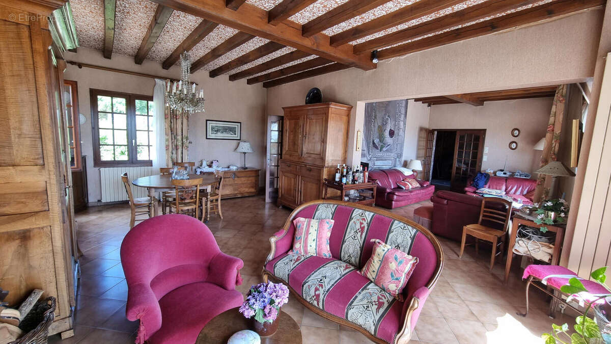 Villa proche centre ville - photo 17