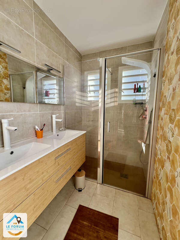 Maison à LE TAMPON