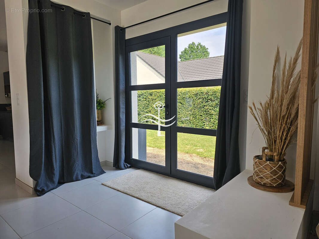 Maison à MESLAY