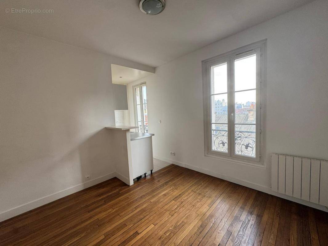 Appartement à PARIS-20E