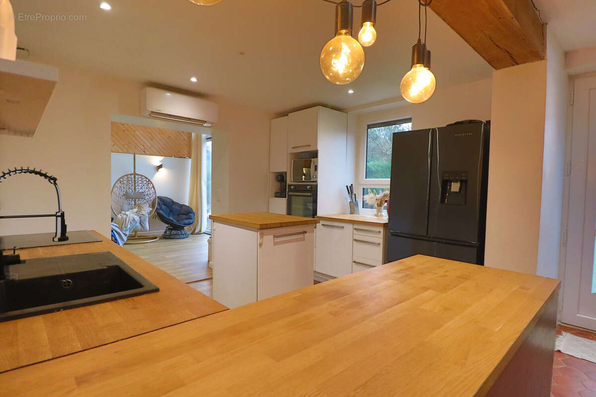 Maison à POUILLY-SUR-SAONE