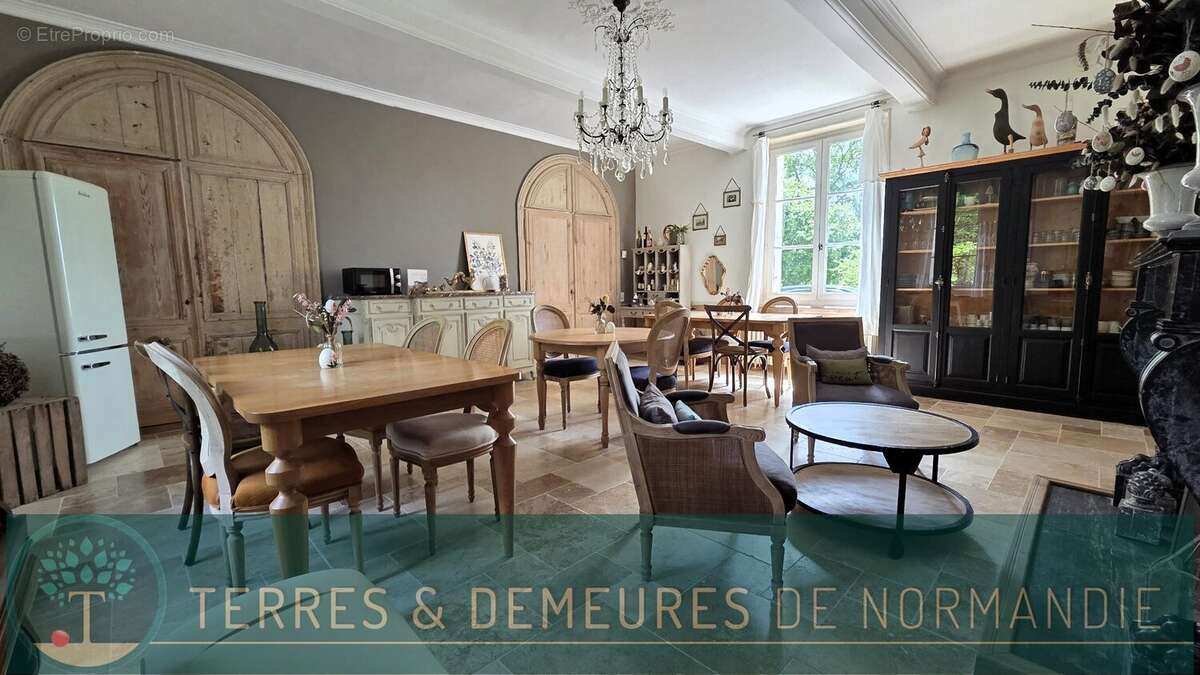 Maison à BOUVAINCOURT-SUR-BRESLE
