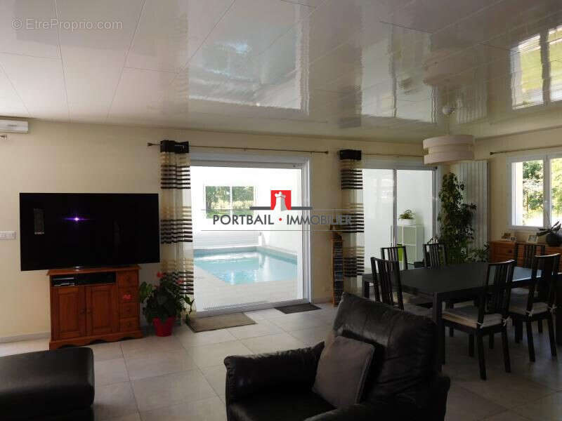 Maison 150 m² à Saint-Andre-De-Cubzac  - photo 8