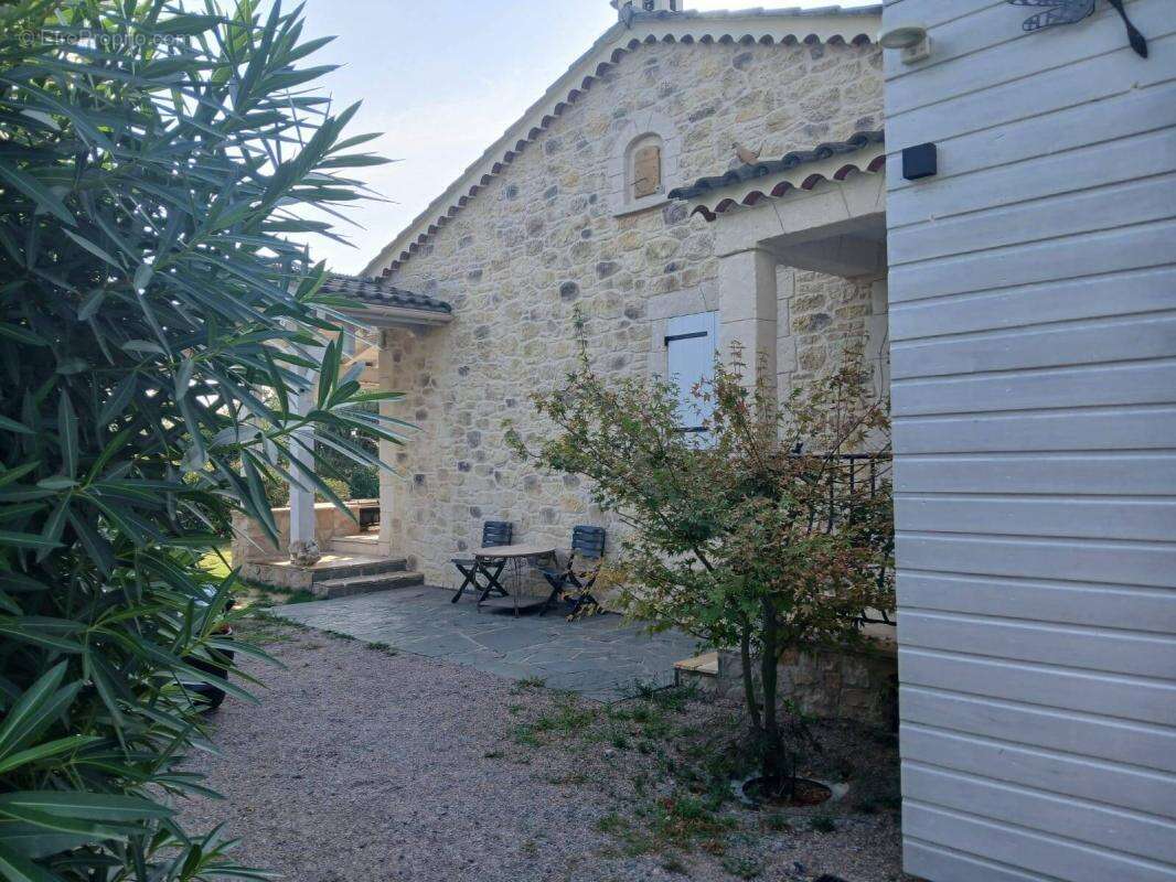 Maison à MONTAUROUX