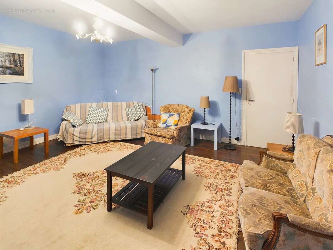 Maison à COMBERANCHE-ET-EPELUCHE