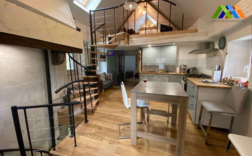 Maison 90 m² à Lurbe-Saint-Christau  - photo 6