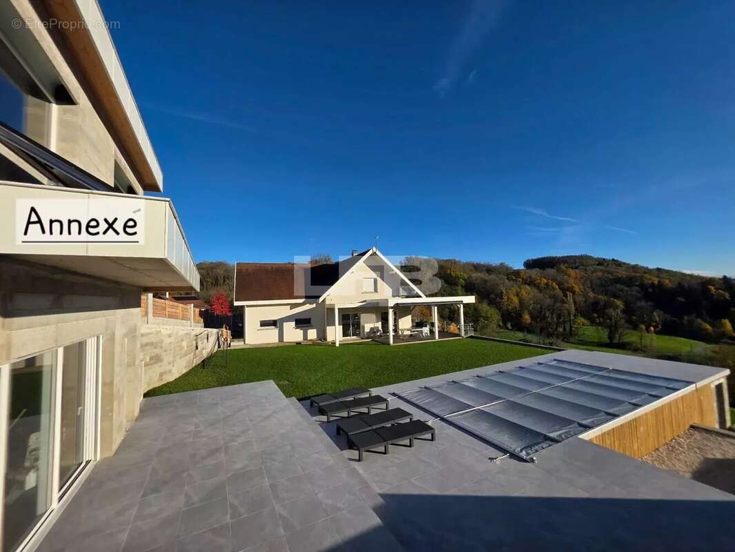 Maison à CREMPIGNY-BONNEGUETE