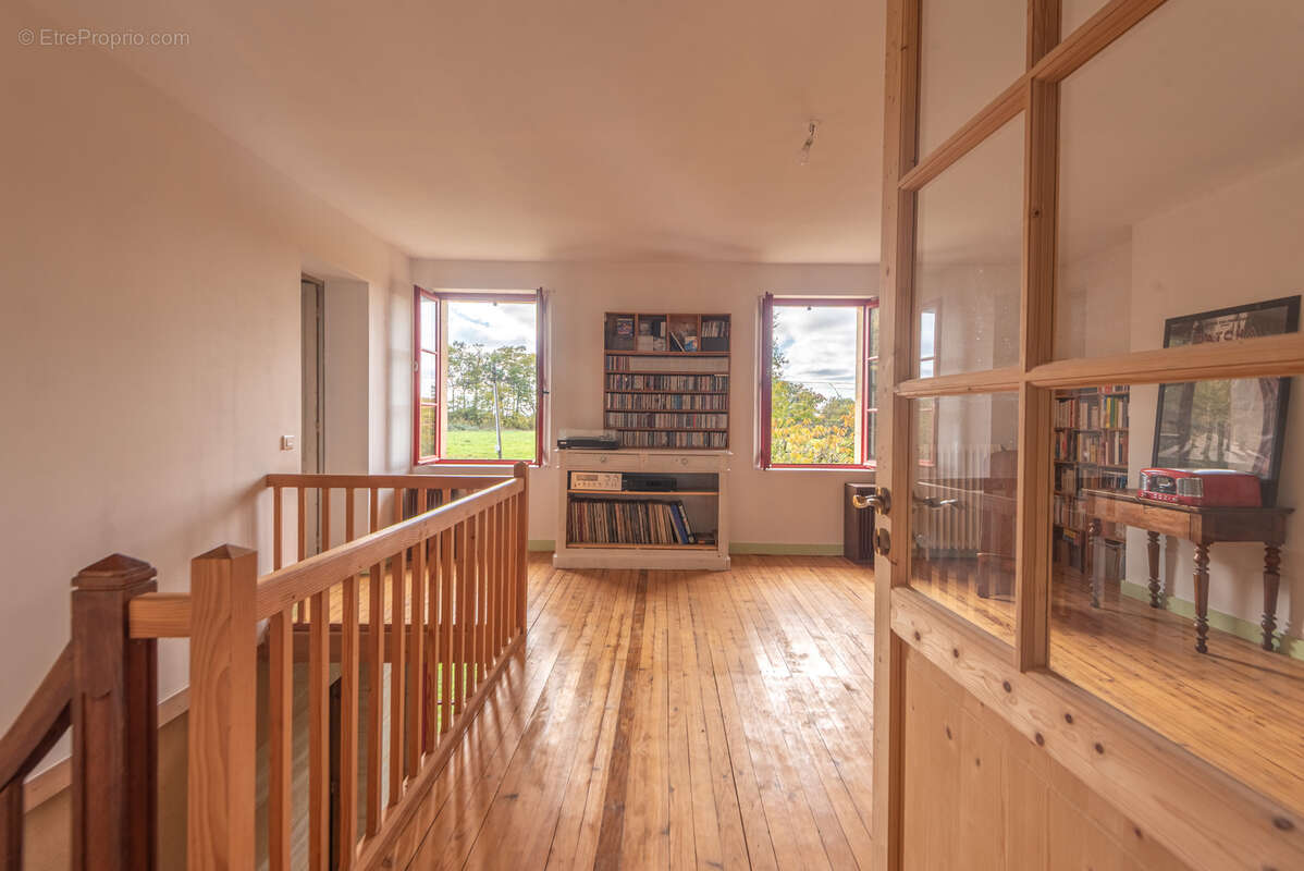 Maison à SAINT-CAPRAIS-DE-BORDEAUX