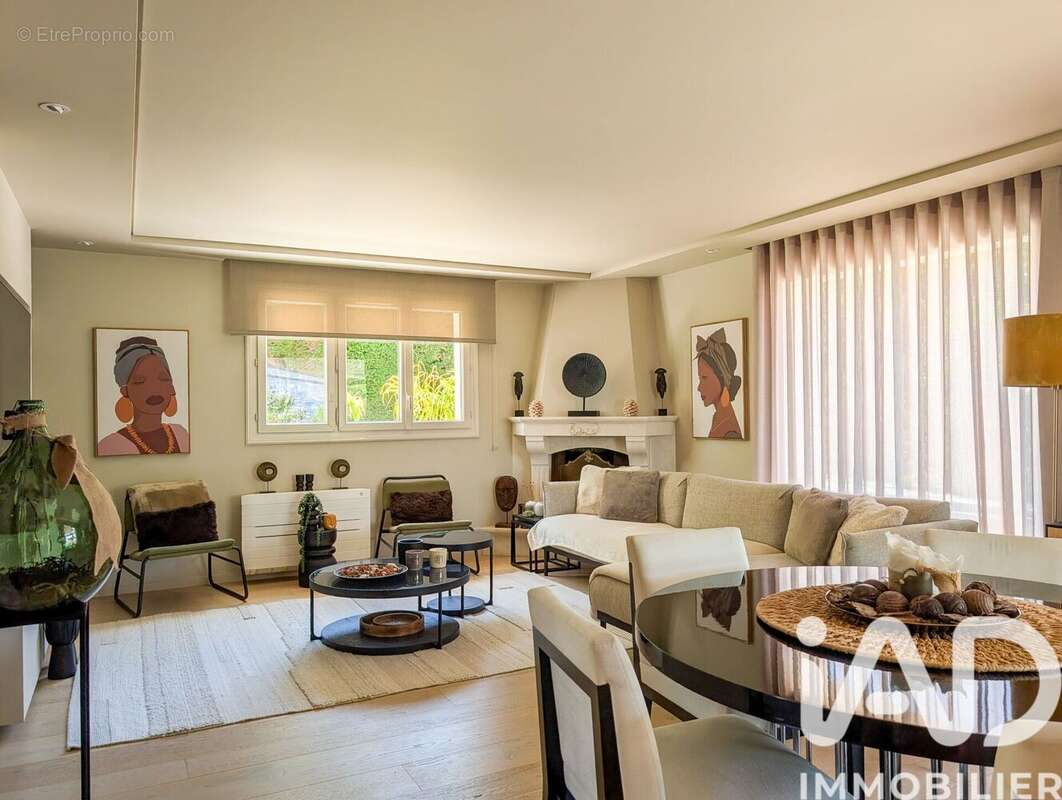 Photo 3 - Maison à MOUGINS