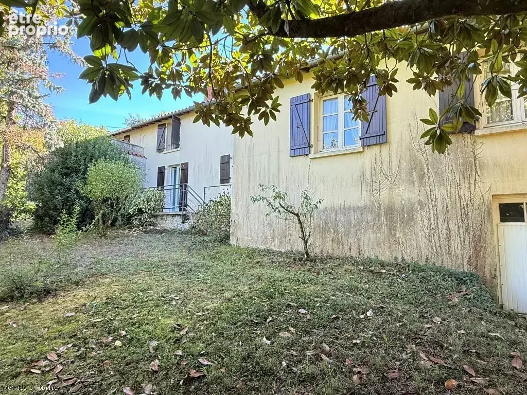 Maison Spacieuse Avec 5 Chambres et Dépendances - photo 38