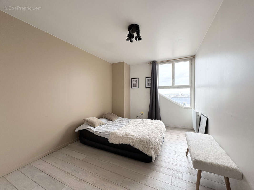 Maison à CHENNEVIERES-SUR-MARNE