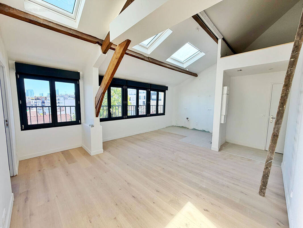 Appartement à NANTERRE
