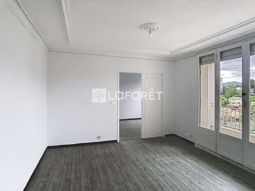 Appartement à AUBAGNE