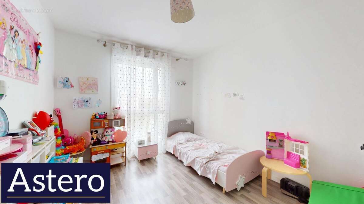 Appartement à COLOMBES