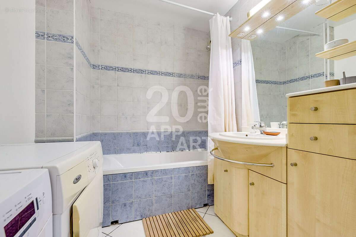 Appartement à PARIS-19E