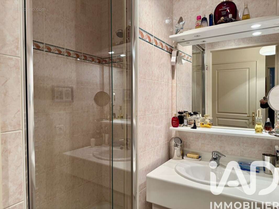 Photo 9 - Appartement à ISSY-LES-MOULINEAUX