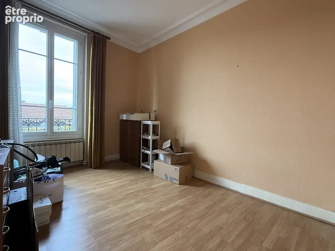Appartement t4 - proche gare a rafraichir - photo 8