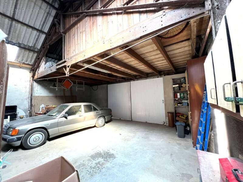 Maison à SAINT-MACAIRE-EN-MAUGES