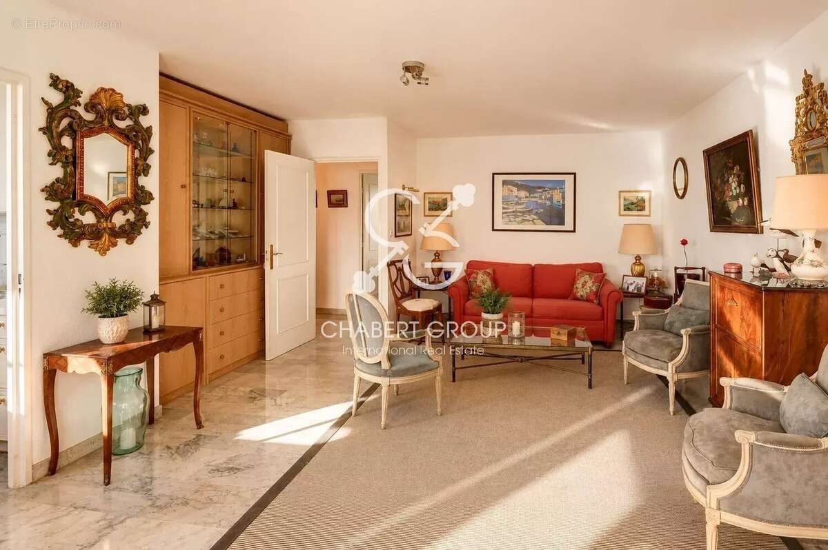 Villefranche-sur-mer - centre-ville - appartement - 3 pièces - 74 m² - rooftop - vue mer panoramique - terrasse - garage & stati - photo 8