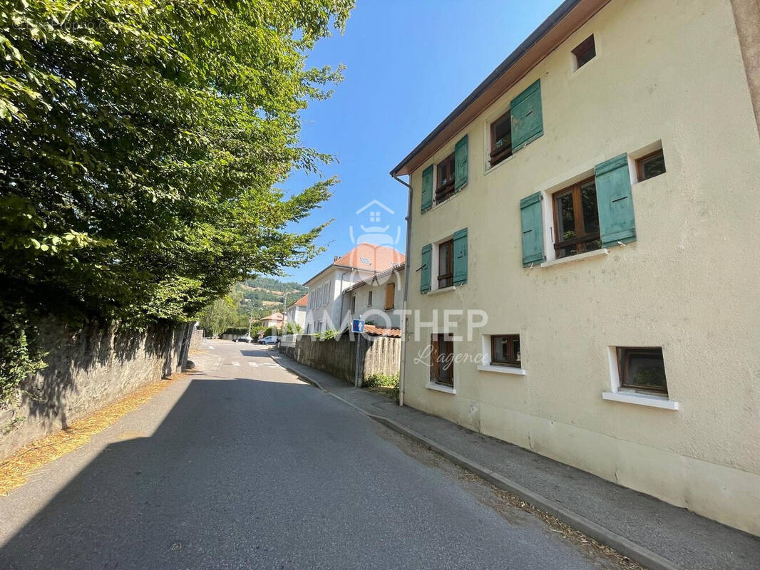 Maison 47 m² à Herbeys  - photo 2