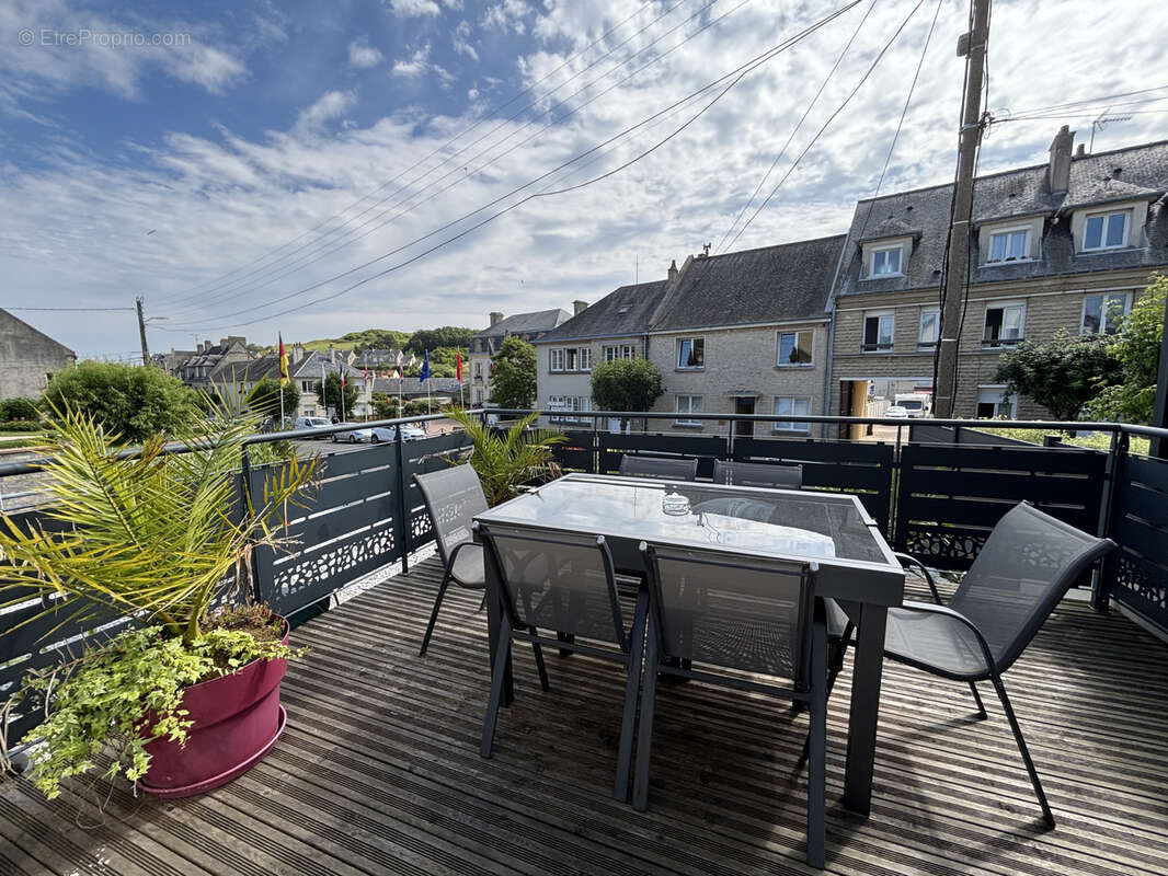 Maison à PORT-EN-BESSIN-HUPPAIN