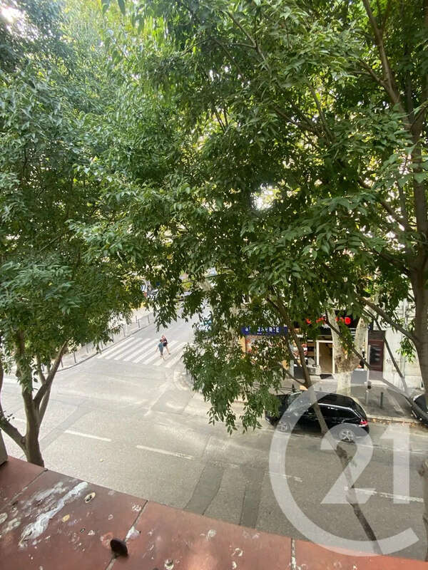 Appartement à MARSEILLE-4E