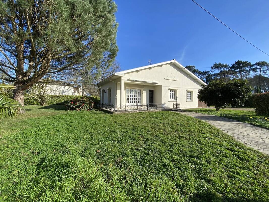 Maison à SAINT-MEDARD-EN-JALLES