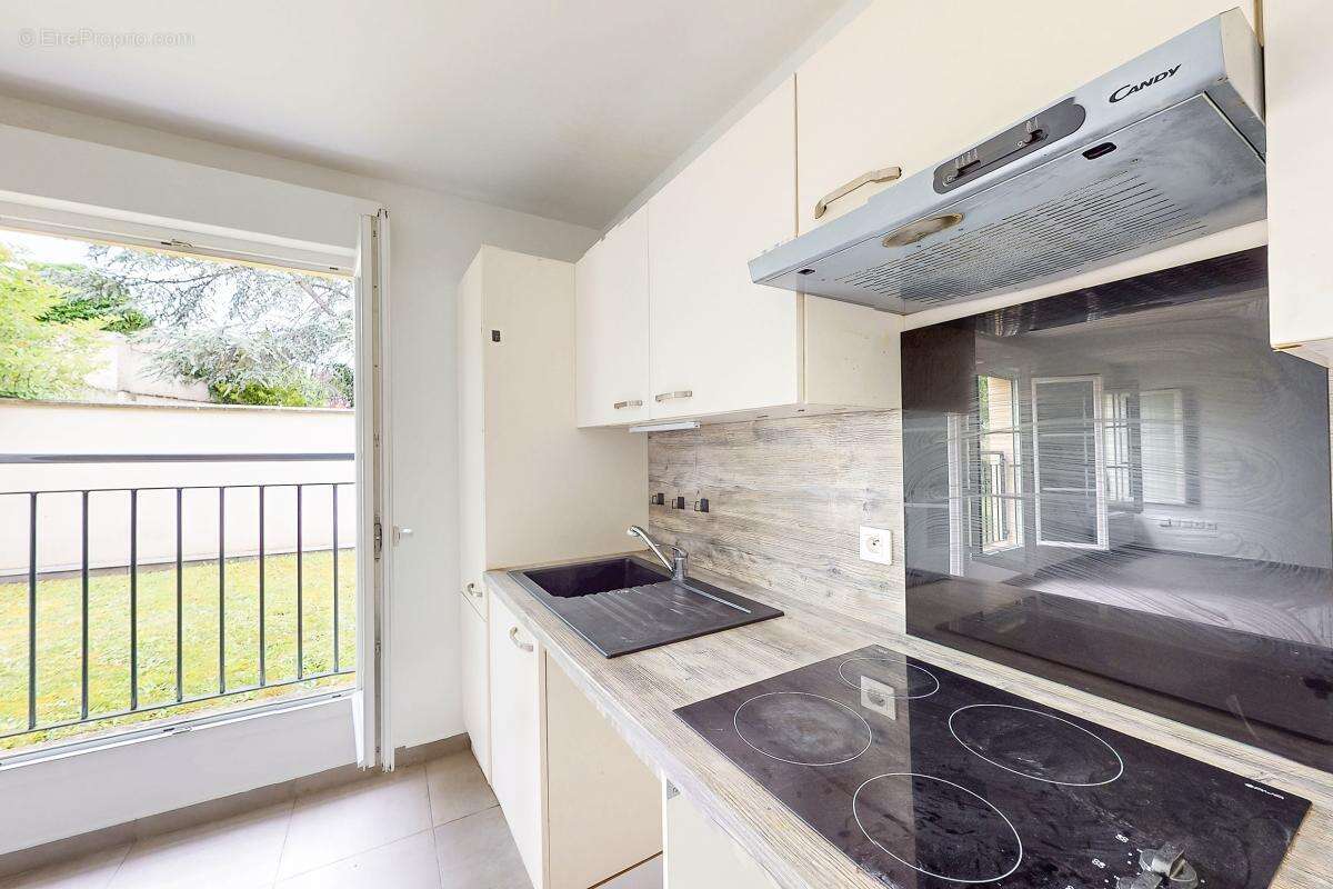 Appartement à SAINT-OUEN-L'AUMONE