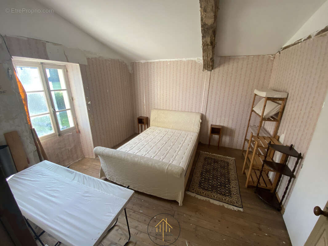 Maison à CHALAIS