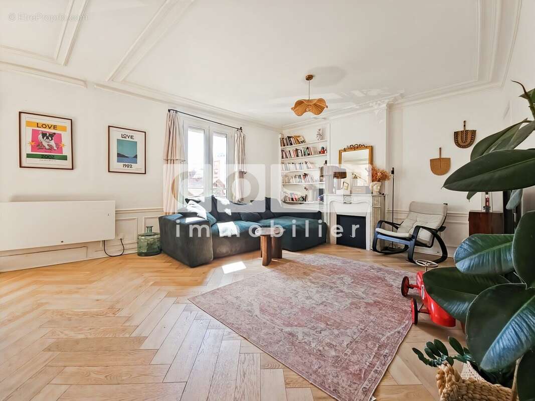 Appartement à ASNIERES-SUR-SEINE