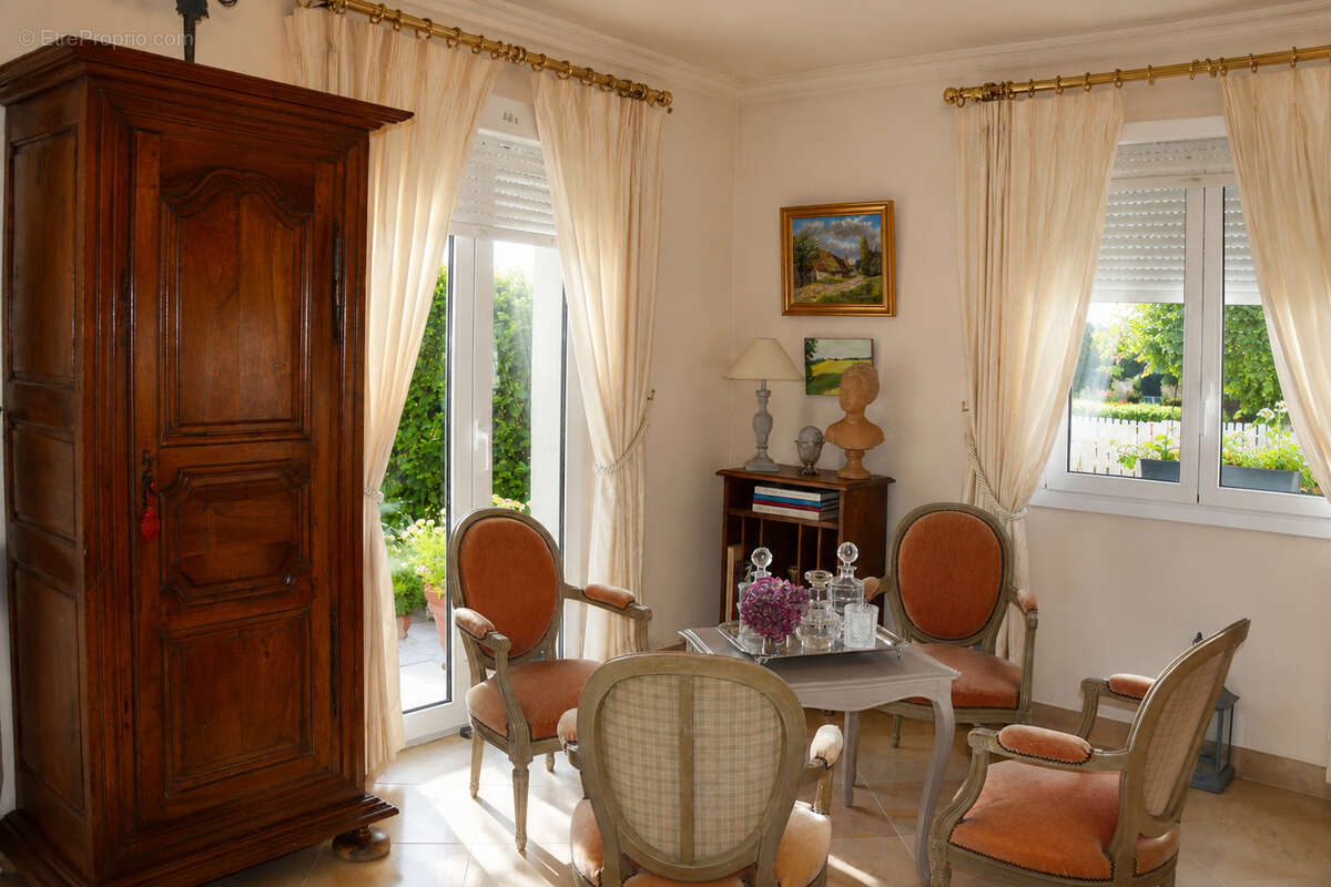 Villa d'exception de 280 m2 - 5 chambres - Jardin paysager - Amilly VIROY - photo 5