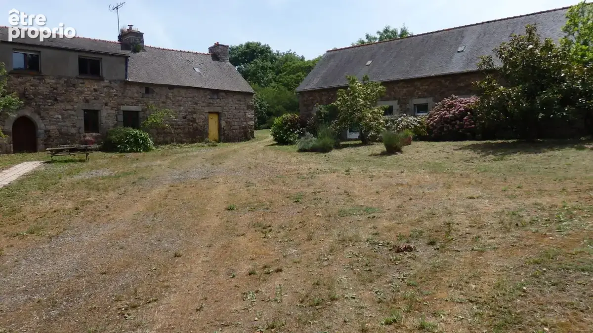 Maison à LANVOLLON