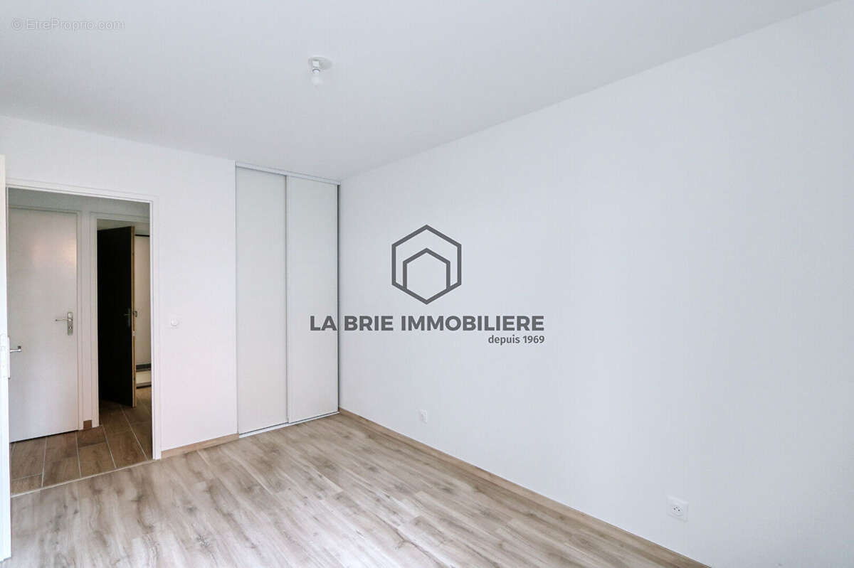 Appartement à EMERAINVILLE