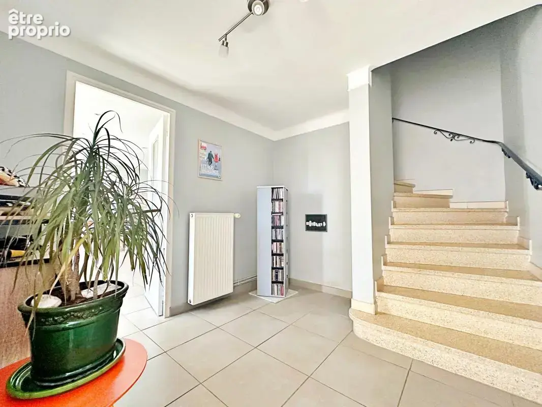 Maison 163 m² à Villeneuve-Les-Avignon  - photo 5