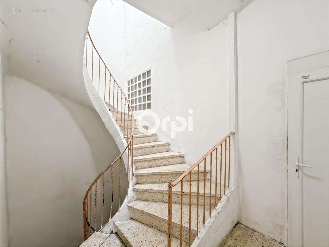 Appartement à CUGES-LES-PINS