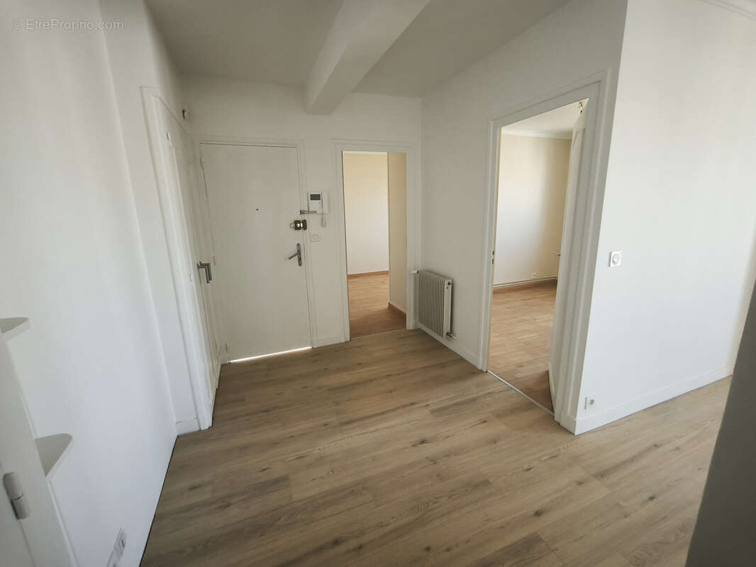 Appartement T3 rénové   Velpeau / Gare de Tours   52 m2   Lumineux - photo 12