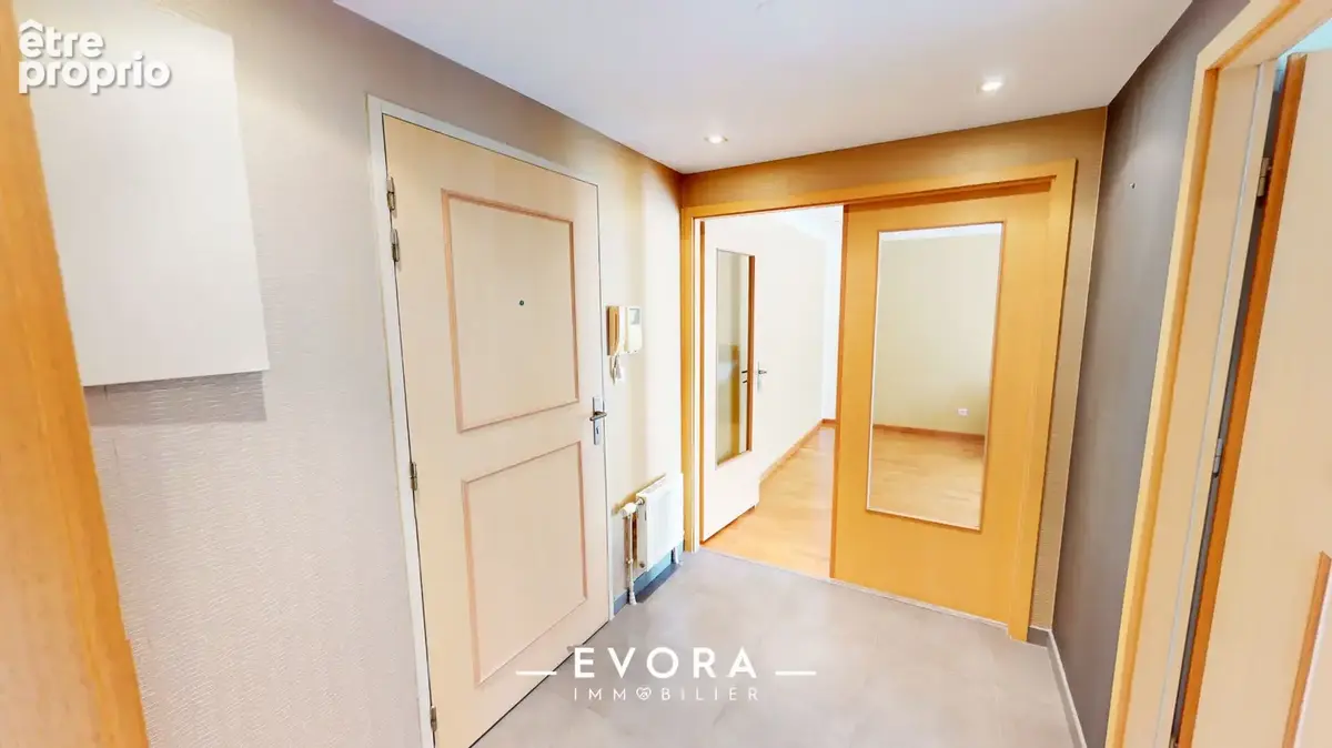 Appartement T3 lumineux de 74,82 m² avec terrasse exposé Sud et garage - METZ - photo 5