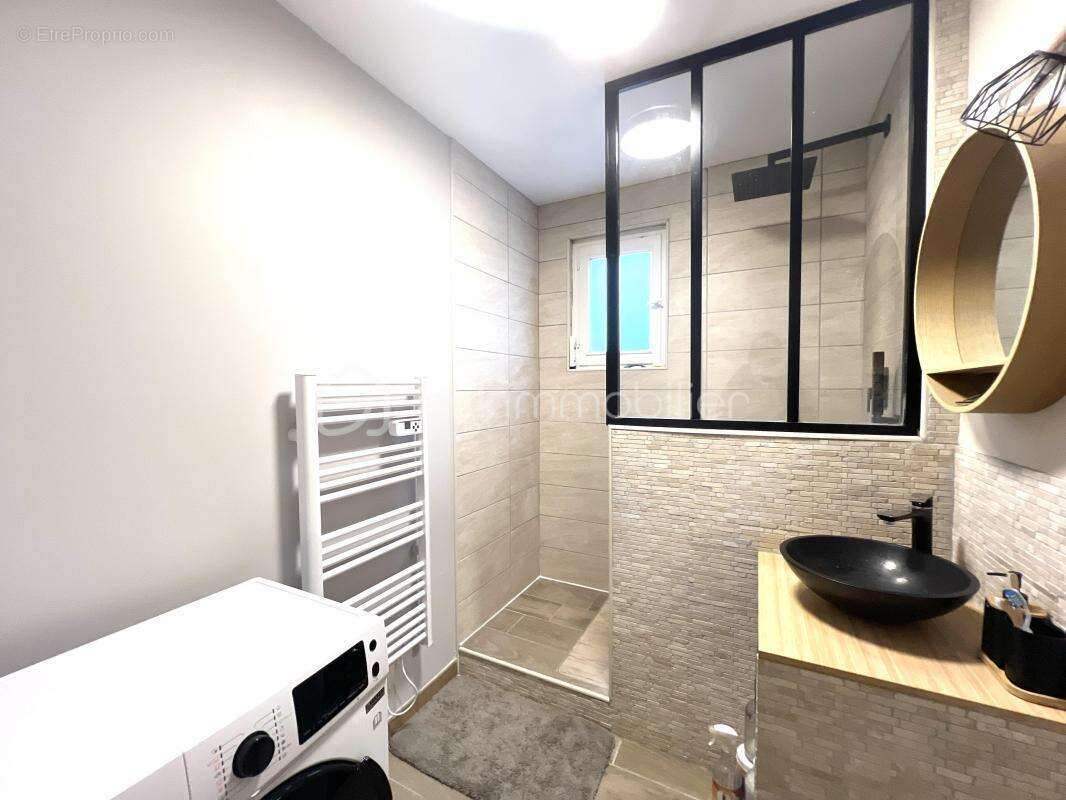 Appartement à LARDY