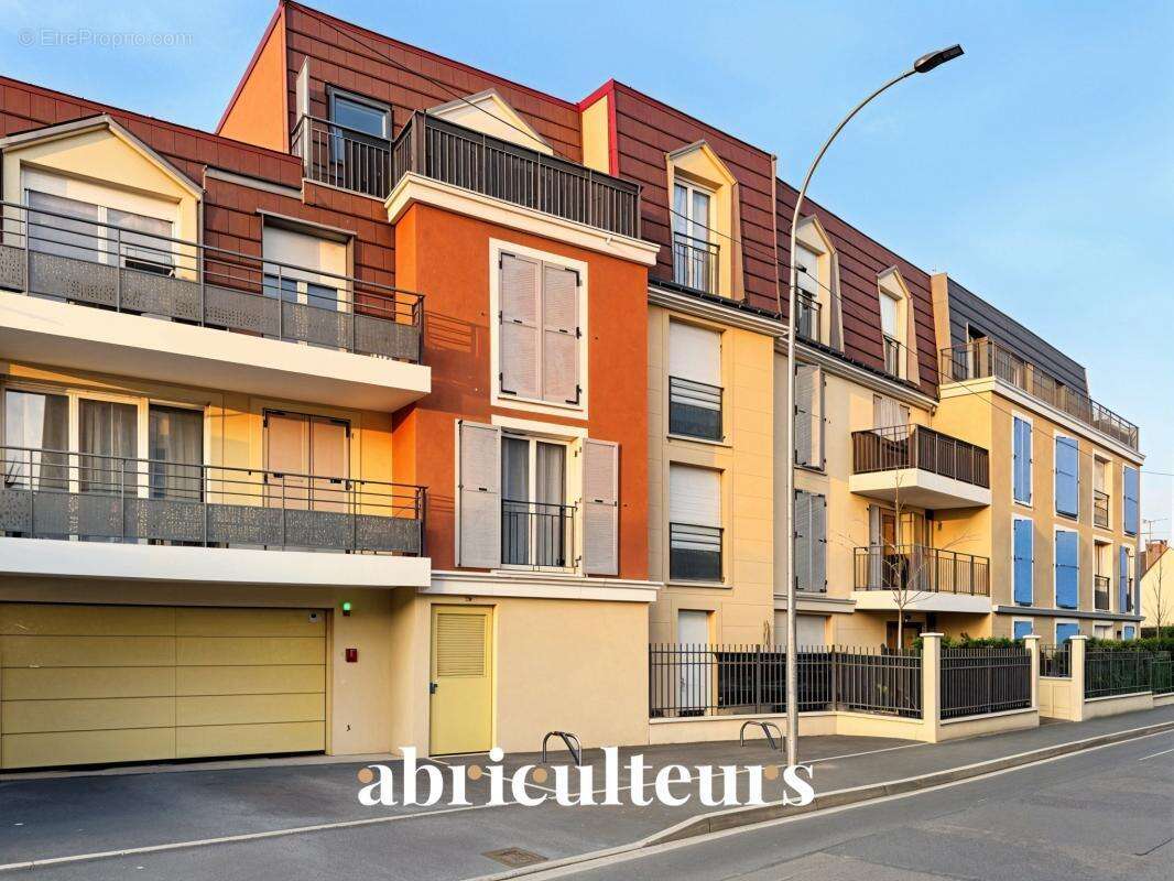 Appartement à LE PLESSIS-BOUCHARD