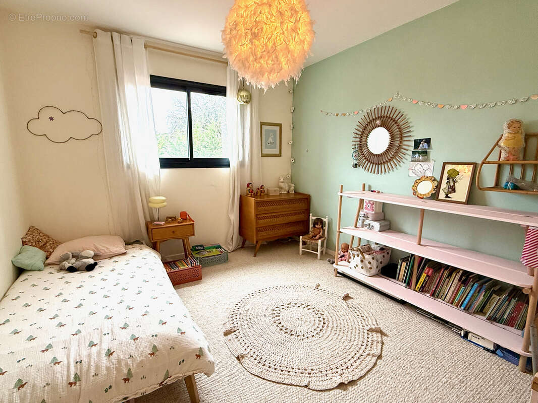 Maison à SAINTE-CECILE-LES-VIGNES