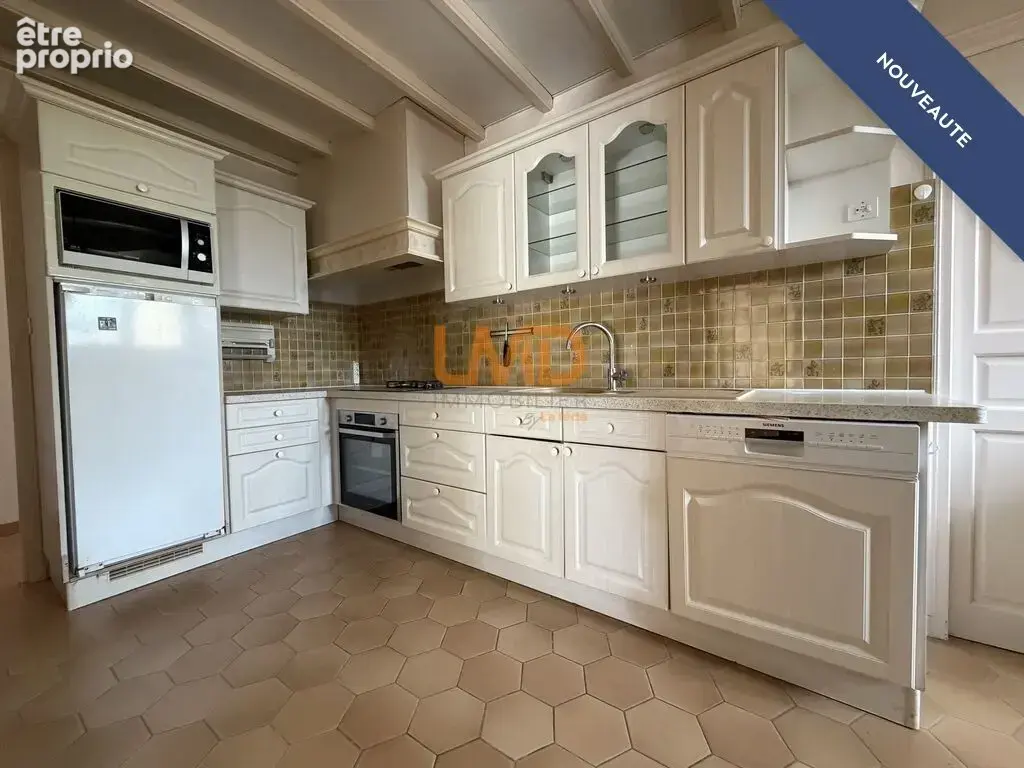 Villa 4 faces T5 145 m2 avec piscine - photo 4