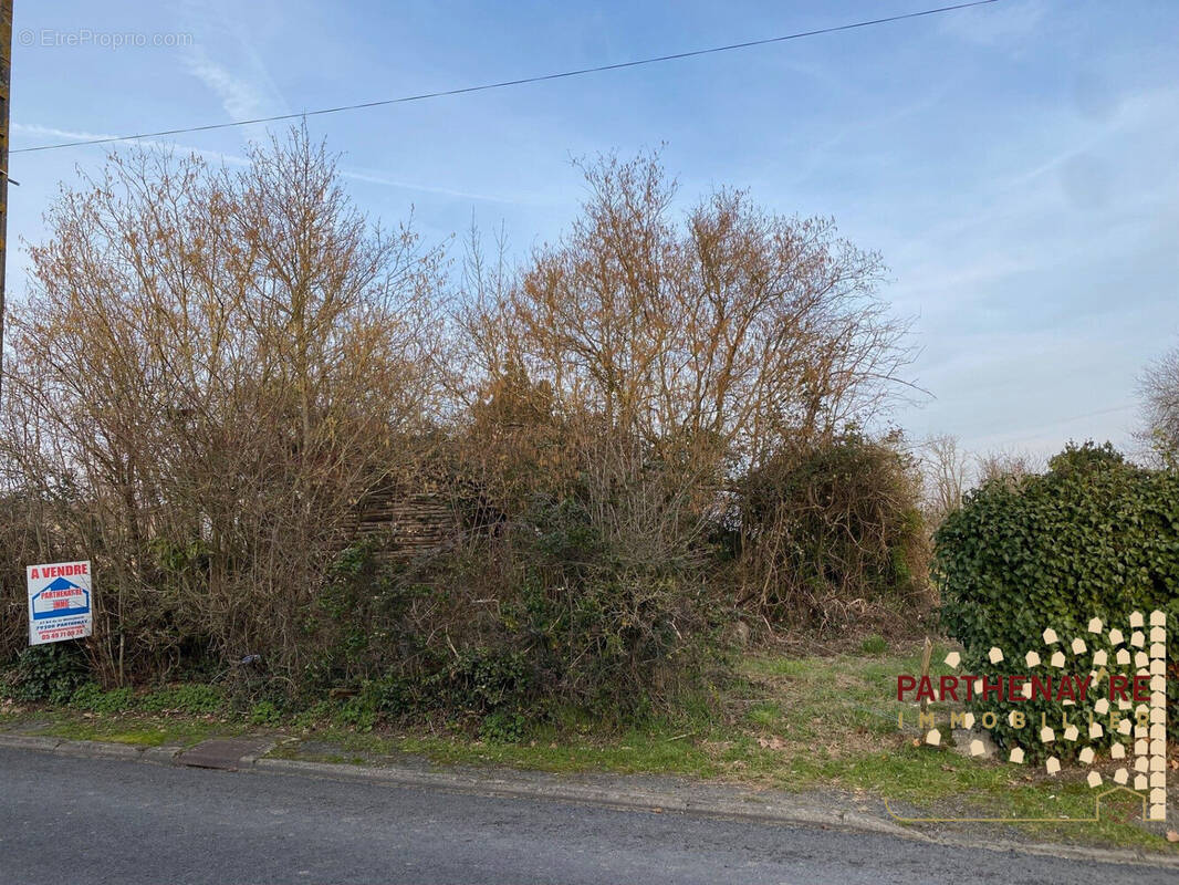 Terrain à FENERY