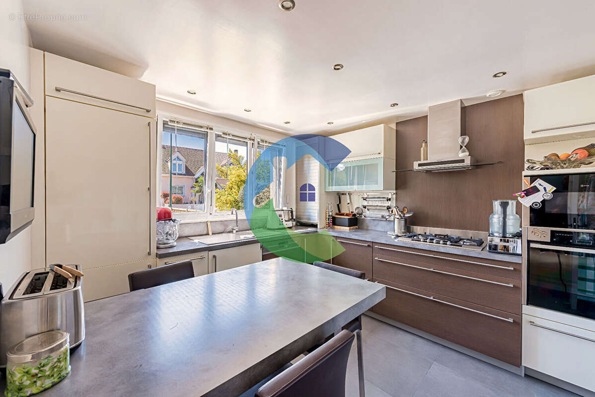 Maison à BALLAINVILLIERS