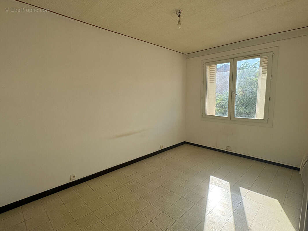 Appartement à SORGUES