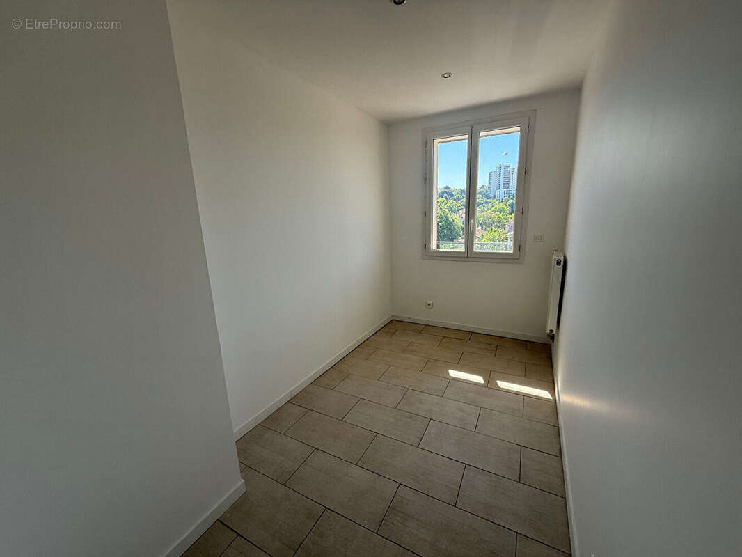 Appartement à MARSEILLE-13E