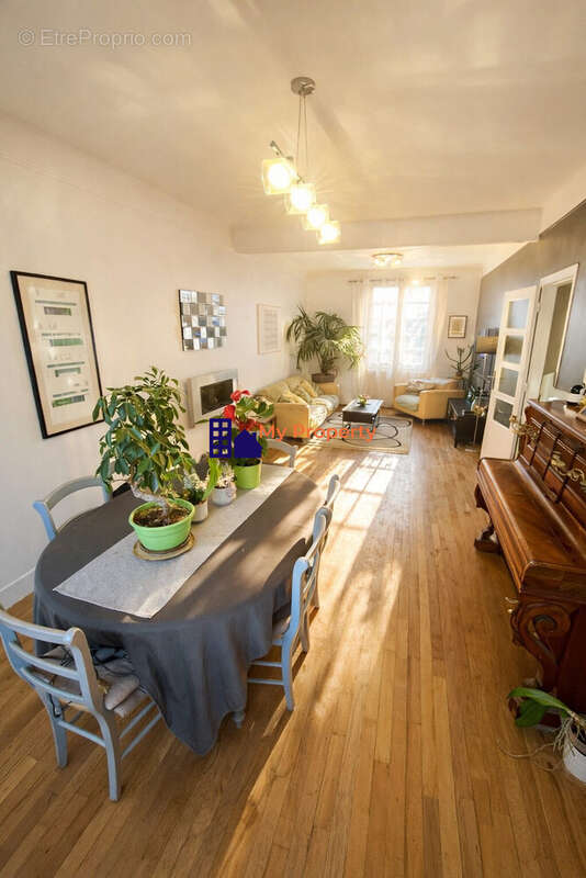 Maison à HOUILLES